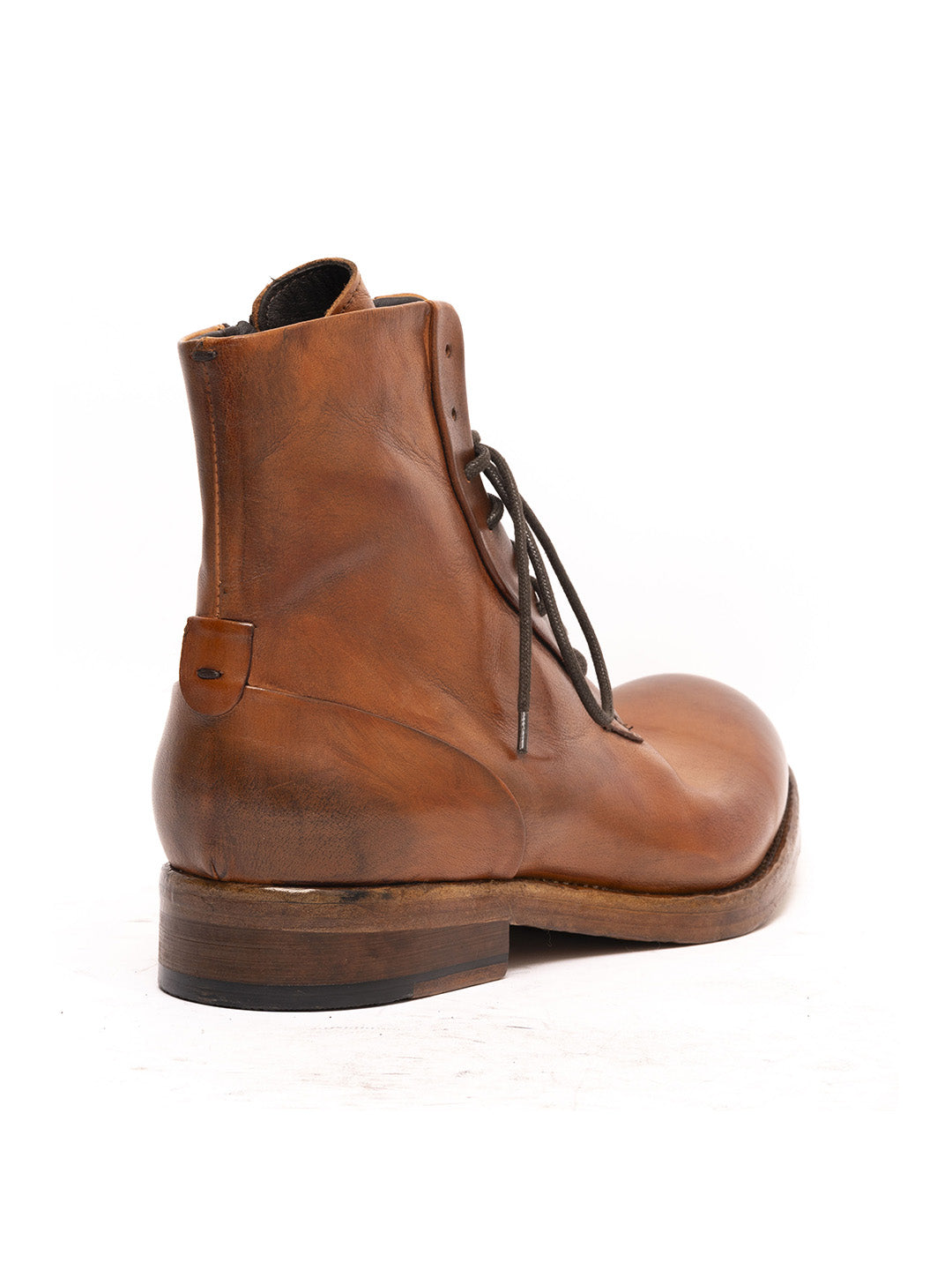 Lace-up ankle boots in leather calfskin 36526/120