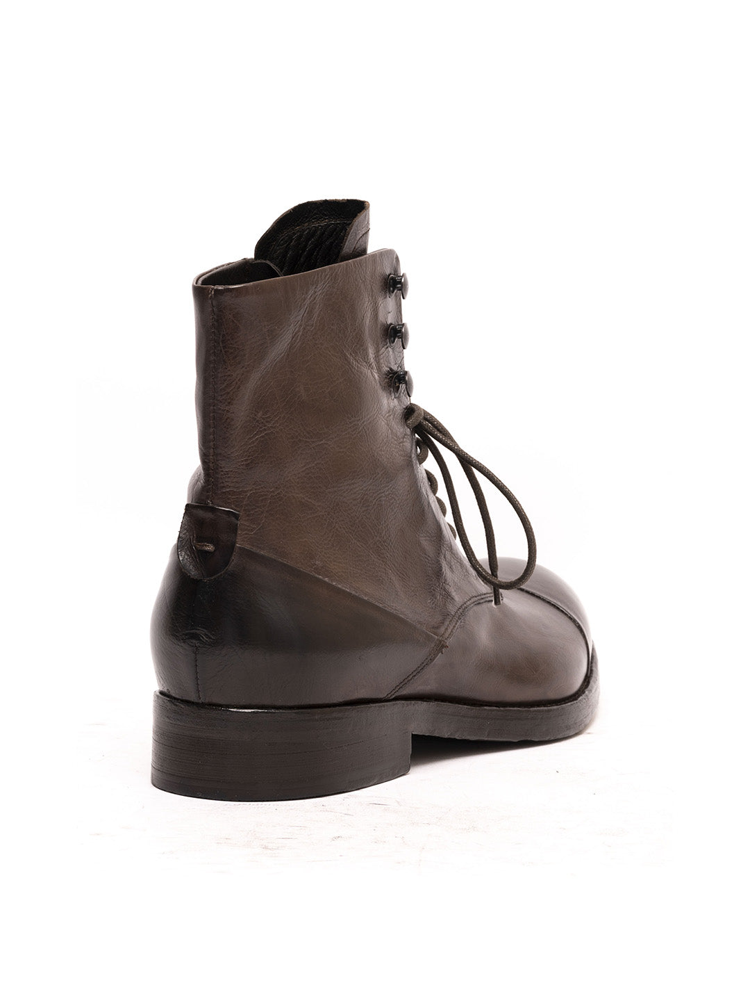 Lace-up ankle boots in dark brown calfskin 36526/140